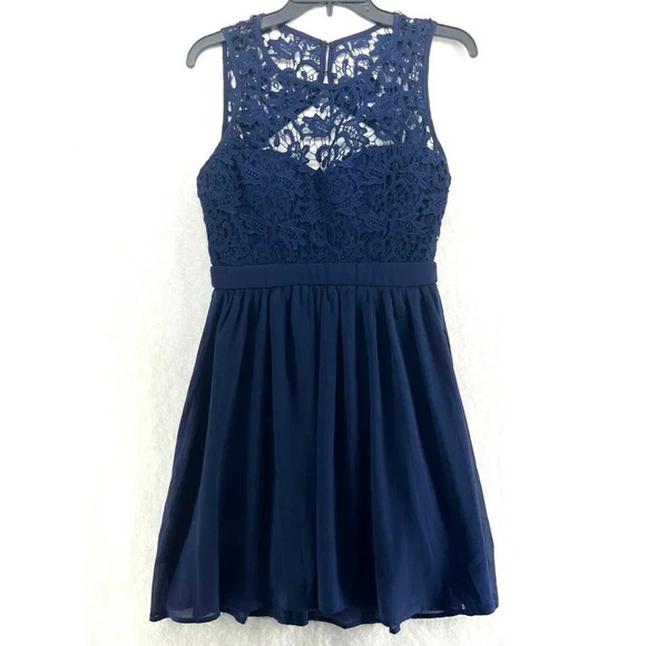 Lulus A-Line Dress Womens Sz S Navy Blue Crochet Cutout Back Sweetheart Neckline - Picture 1 of 13